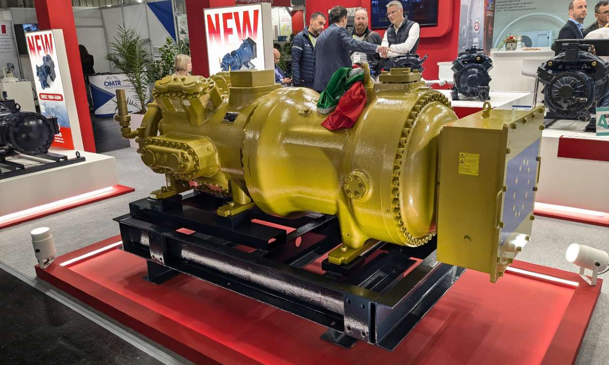 Dorin 8缸跨临界二氧化碳(R744)压缩机 750HP